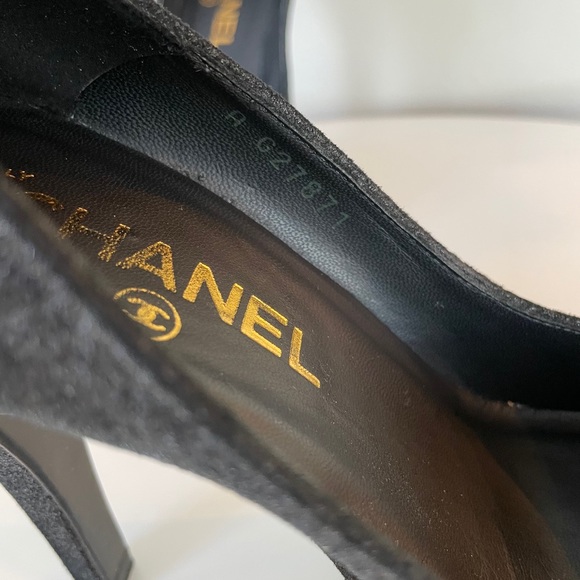 CHANEL CC Logo Metallic Suede Pumps Size 37 - Picture 10 of 16